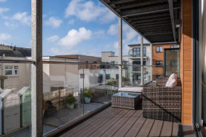 6 Challacombe - Luxury Apartment at Byron Woolacombe, only 4 minute walk to Woolacombe Beach!